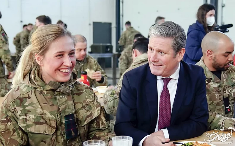 دیدار رهبر حزب کارگر انگلیس از پایگاه نیروهای انگلیسی در "تاپا" استونی/ PA